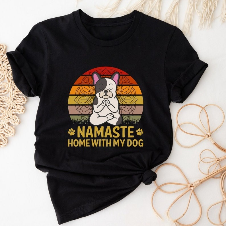 Pilates Yoga Instructor - Dessins animés mignons chien Namaste chemise
